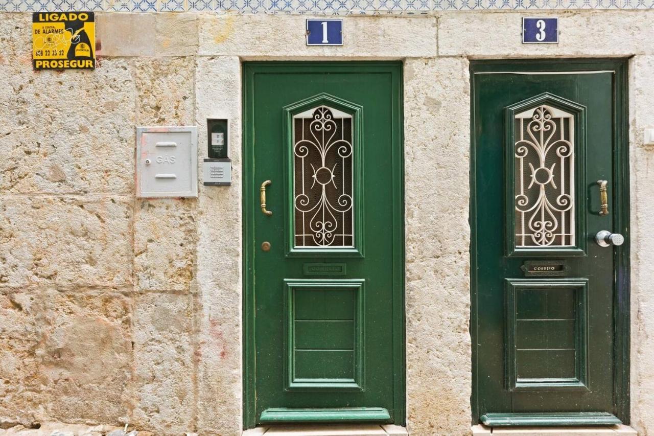 2 Bedroom, 2 Bathroom Apartment - Travessa Da Madalena Lisbon Luaran gambar