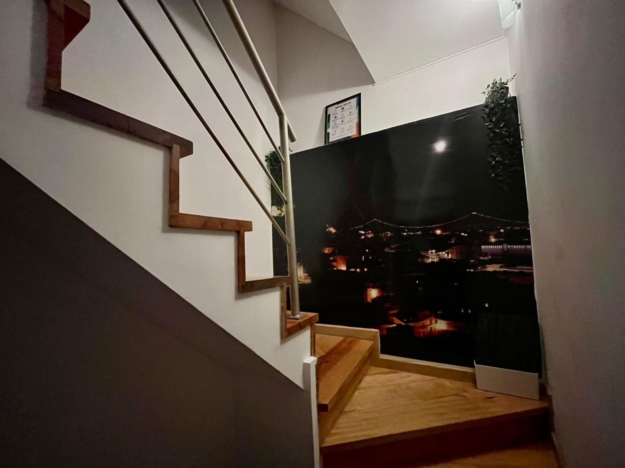 2 Bedroom, 2 Bathroom Apartment - Travessa Da Madalena Lisbon Luaran gambar